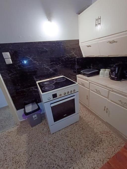 Appartement Marina Zea Пирея Екстериор снимка